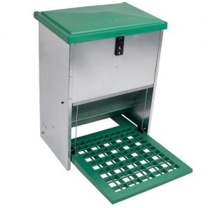 Trapbak voor kippen